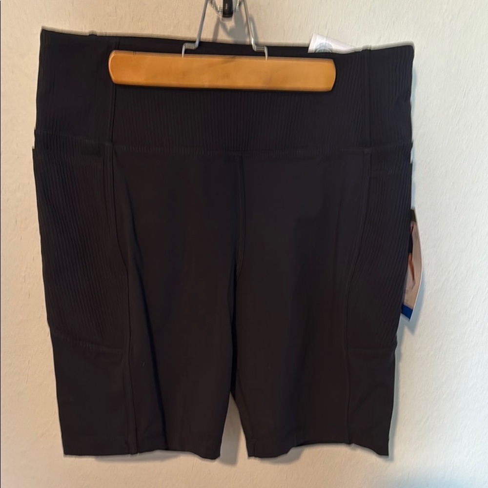 Mondetta Black Bike Shorts with Wide Waistband and Stretchy Fit
